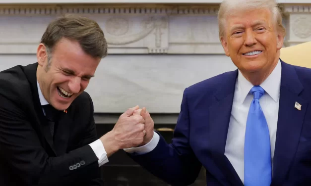 Macron a Washington: il grande inchino a Trump per restare nell’orbita americana
