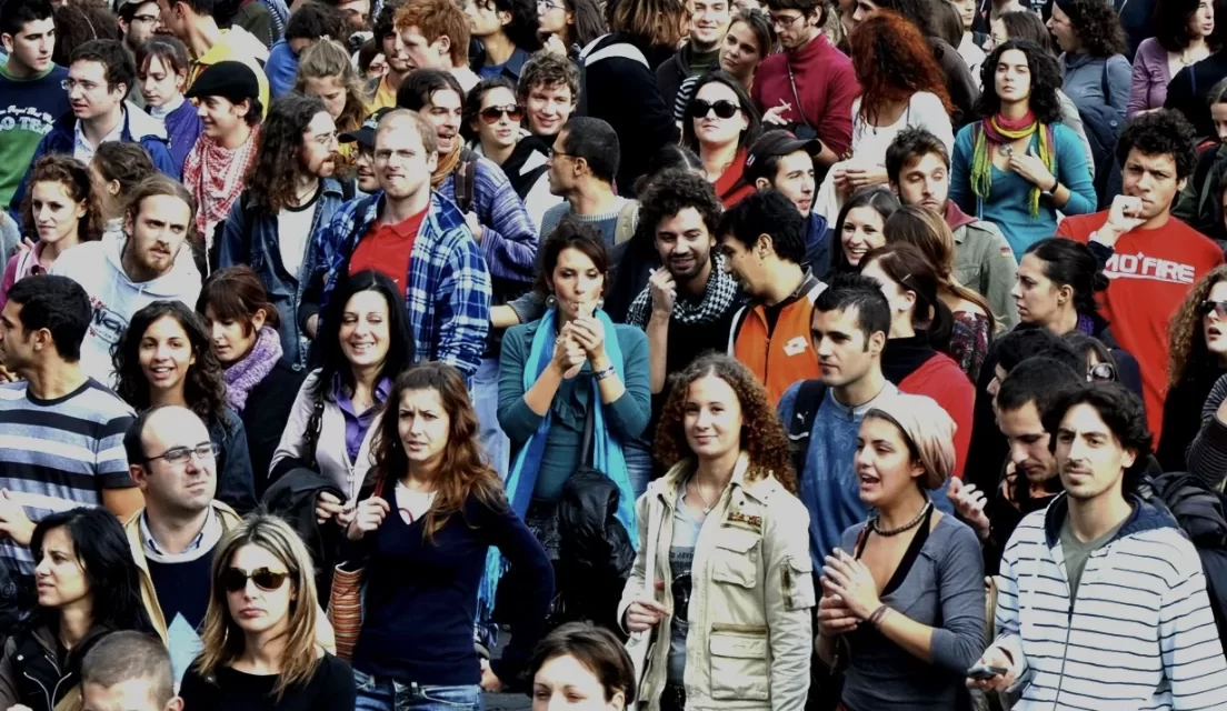 I nativi mediterranei: Identità, confini e filosofia del mare