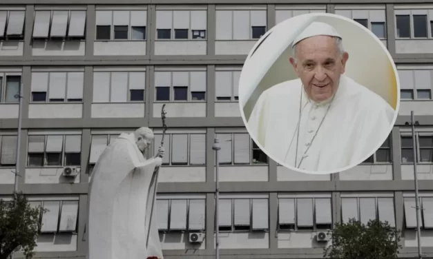 Papa Francesco ricoverato al Gemelli per accertamenti e cure per la bronchite