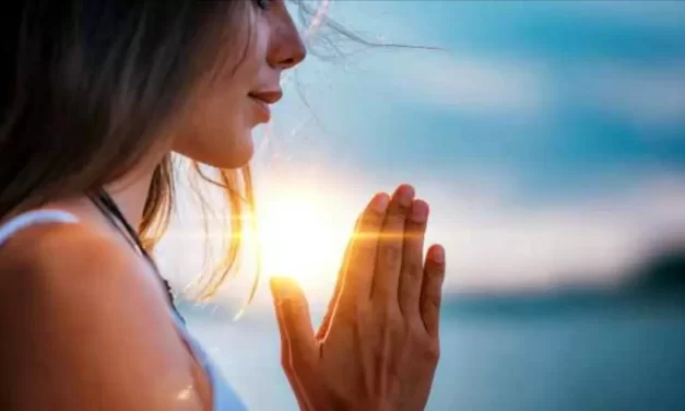 La preghiera e il cervello: tra spiritualità e scienza