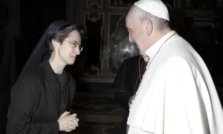 Suor Raffaella Petrini è la prima donna nominata a capo del Governatorato del Vaticano