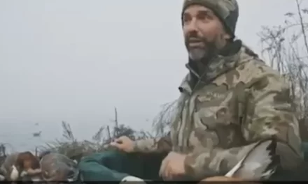 Donald Trump Jr. accusato di caccia illegale nella laguna di Venezia