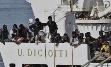 La Cassazione riconosce il risarcimento ai migranti trattenuti sulla nave Diciotti