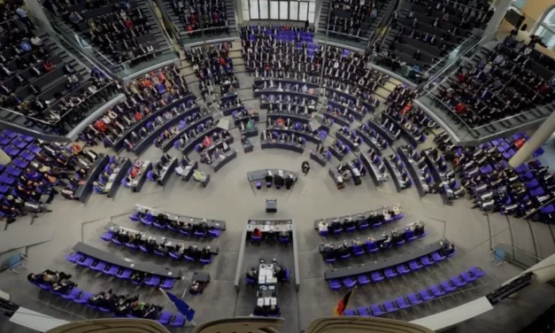 In Germania si forma la “Grande Coalizione”