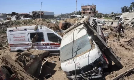 L’esercito israeliano spara sulle ambulanze