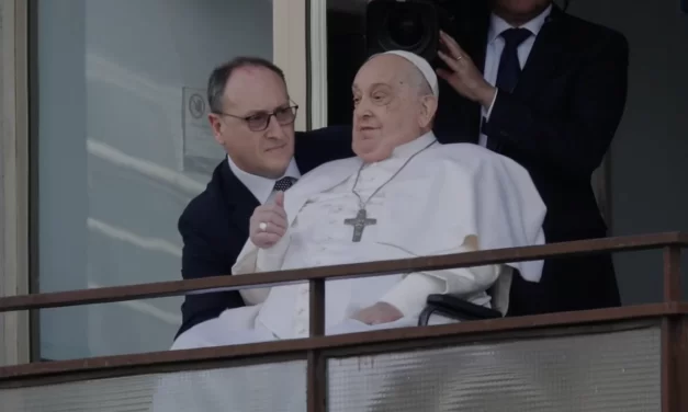 Quando curare è un atto di fede: riflessione bioetica sulla degenza di Papa Francesco