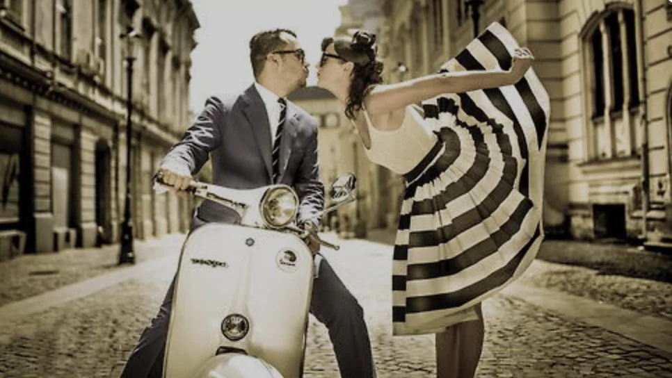 Vespa, due ruote e un Paese che riparte