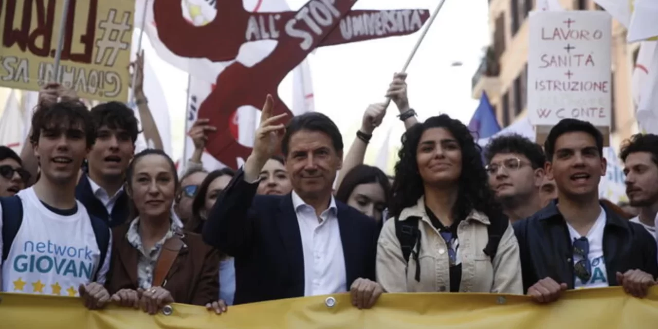 A Roma in piazza contro il riarmo, in difesa della pace e della dignità sociale
