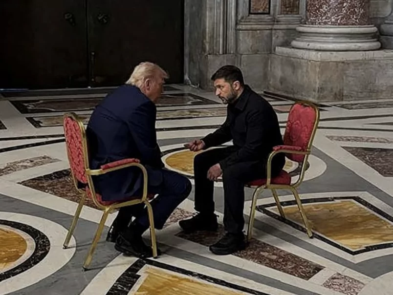 Trump e Zelensky si incontrano per i funerali di Papa Francesco