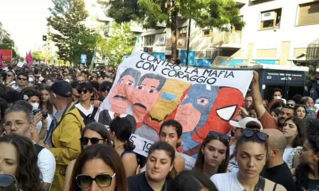 Capaci: 32 anni dopo, il cratere di giustizia che ancora interroga la Repubblica