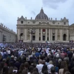 Papa Leone XIV e il suo primo Regina Caeli: “Non abbiate paura!”