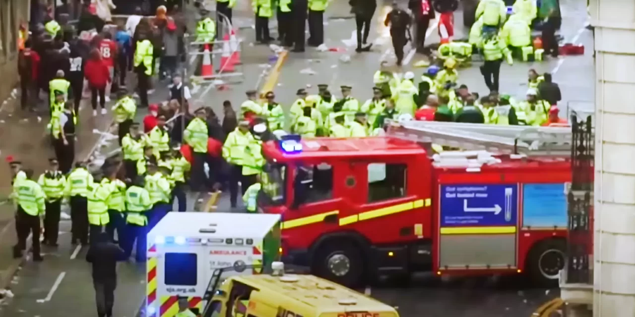 Orrore a Liverpool. Dal trionfo al sangue dei tifosi