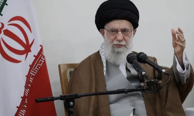 Se muore l’Ayatollah: l’abisso di una guerra totale e il paradosso del salvacondotto di Trump