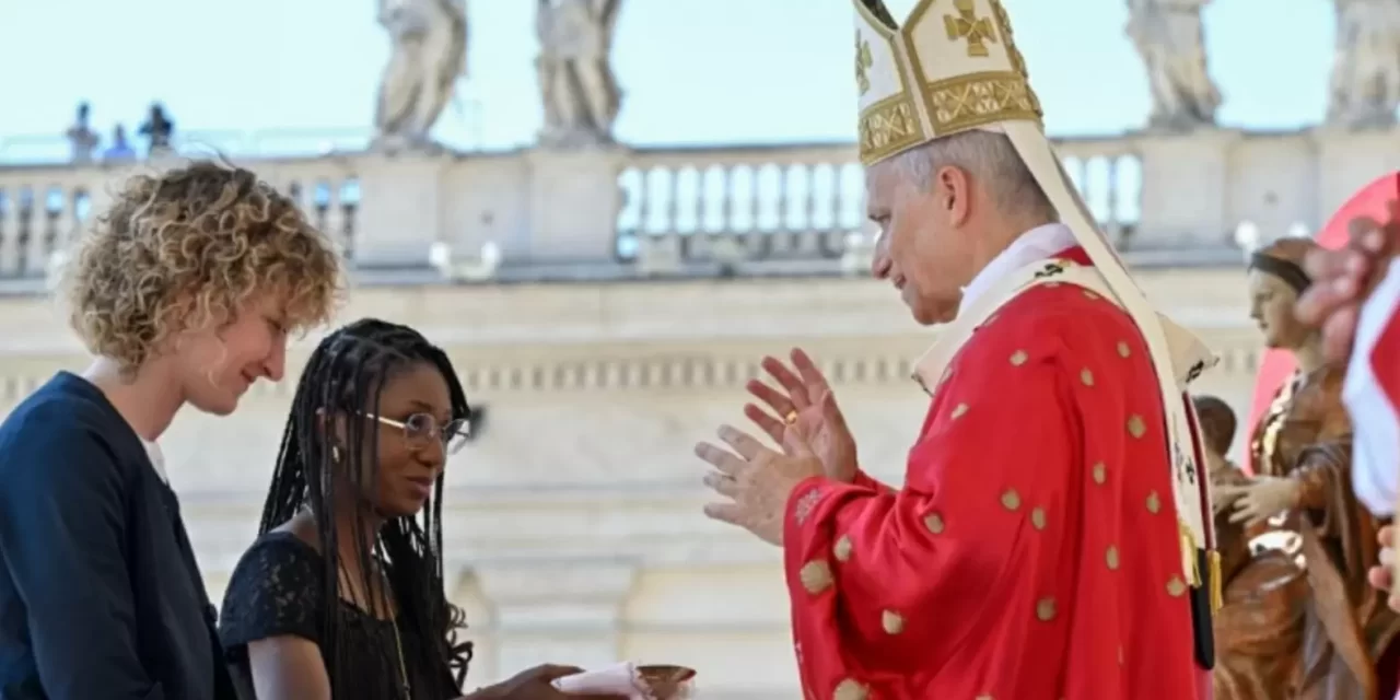 La prima Pentecoste di Papa Leone XIV: fuoco, parola e misericordia