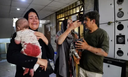 La guerra di Israele colpisce ospedali, TV, case e civili iraniani