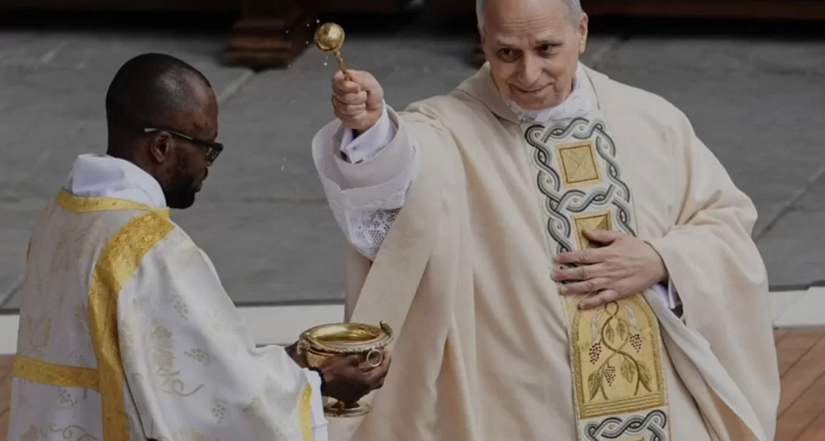 Latinoclasti contro latinolatri: lo scontro sulla lingua del culto