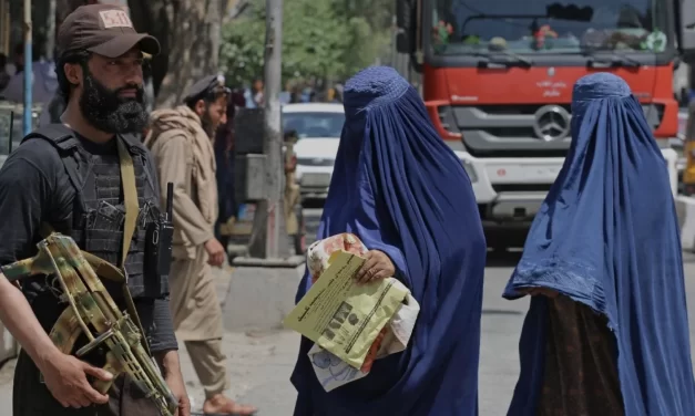 Afghanistan: quattro anni di Emirato, tra parate, isolamento e un popolo sempre più stremato