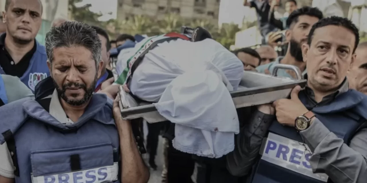 Orrore ed errori a Gaza: è guerra ai civili e alla verità