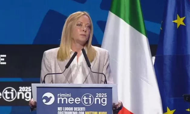 Meloni a Rimini: mattoni nuovi o retorica antica?