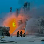 Ucraina-Russia, escalation reciproca: raffinerie in fiamme e notti di terrore a Kiev