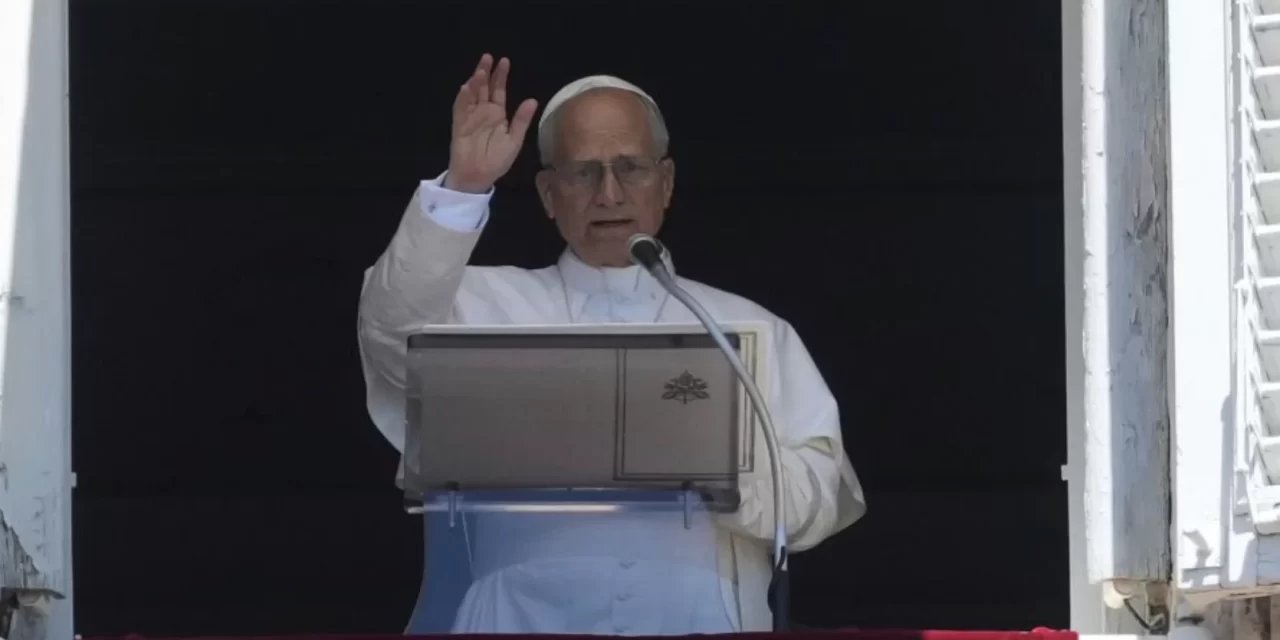 Pregare e digiunare: la via disarmata del Papa