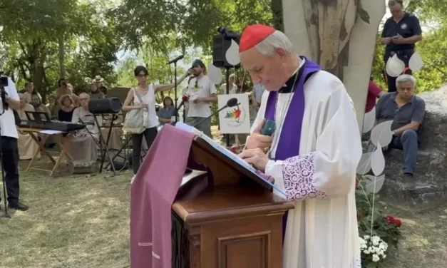 Il coraggio delle lacrime: Zuppi e il richiamo della Chiesa italiana alla pace