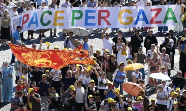 Non c’è futuro nella violenza, il Papa ci chiede un cuore libero per la pace