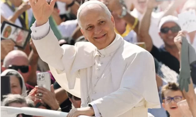 Leone XIV: imparare ad essere papa, tra umiltà e profezia