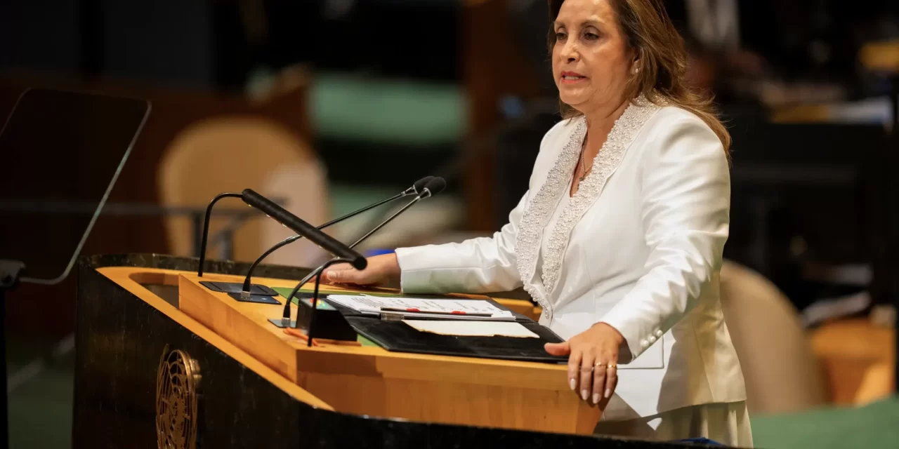 Perù, la caduta di Dina Boluarte non è la fine della crisi. È il sintomo.