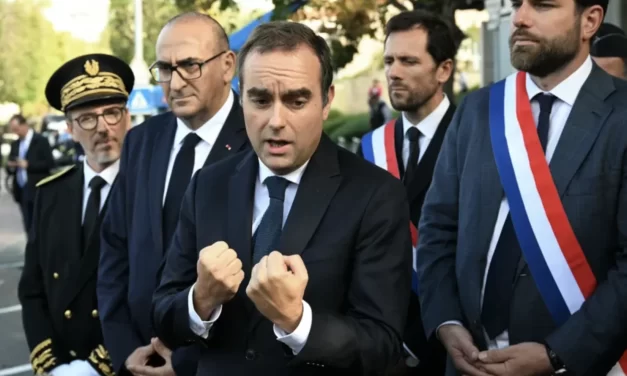 Macron rilancia Lecornu: la fragile scommessa della stabilità