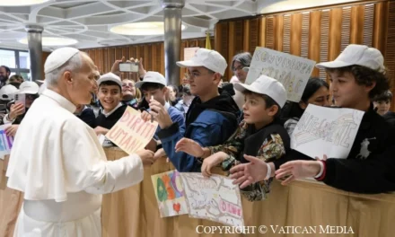 Leone XIV e la “generazione plus”: se l’educazione diventa speranza