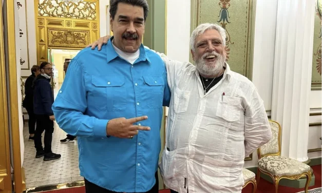 Venezuela, la guerra del petrolio travestita da crociata antidroga: la lezione bolivariana secondo Vasapollo