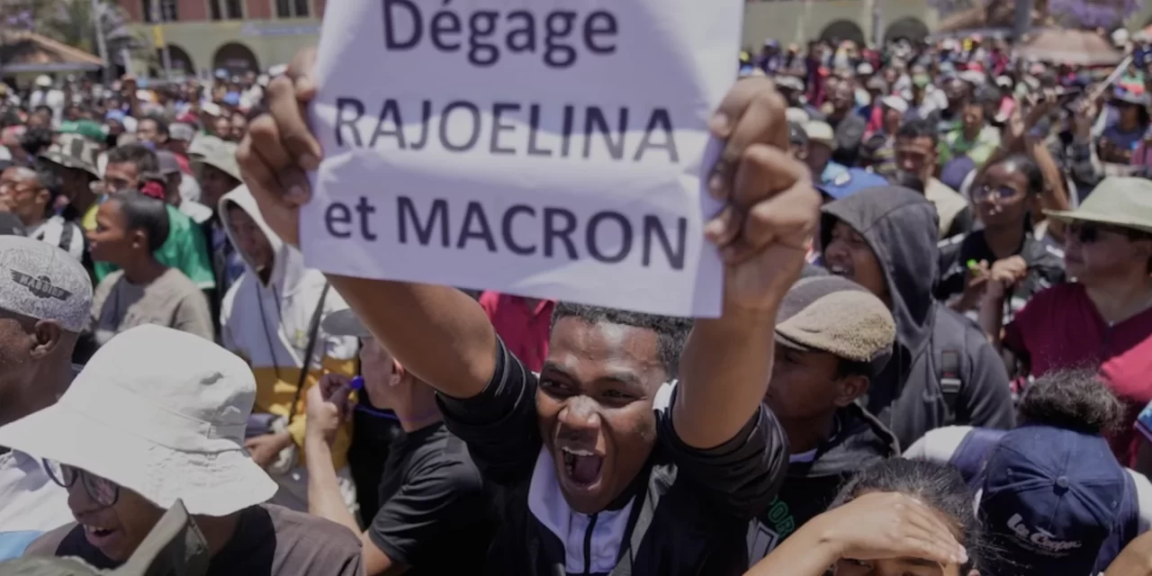Madagascar, la rivolta dei giovani e il grido della Chiesa: “Serve dialogo, non armi”