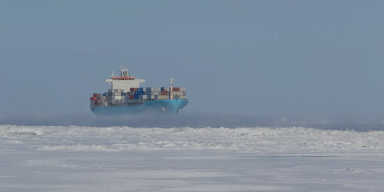 La rotta del ghiaccio: il mondo che si sposta a Nord