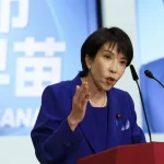 Sanae Takaichi, la prima donna premier del Giappone : tra sogni di rinascita e vecchie ombre del passato
