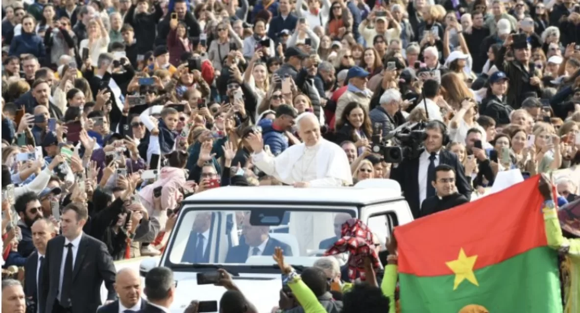 Leone XIV: “Solo il Risorto sazia la sete di senso dell’uomo”