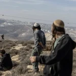 Attivisti picchiati da coloni israeliani in Cisgiordania. C’è anche una giovane irpina