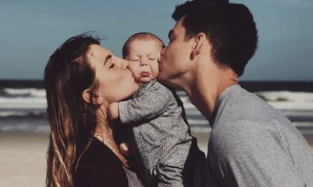 “Una sola carne”: la Chiesa rilancia la forza degli affetti esclusivi nell’era dei legami liquidi