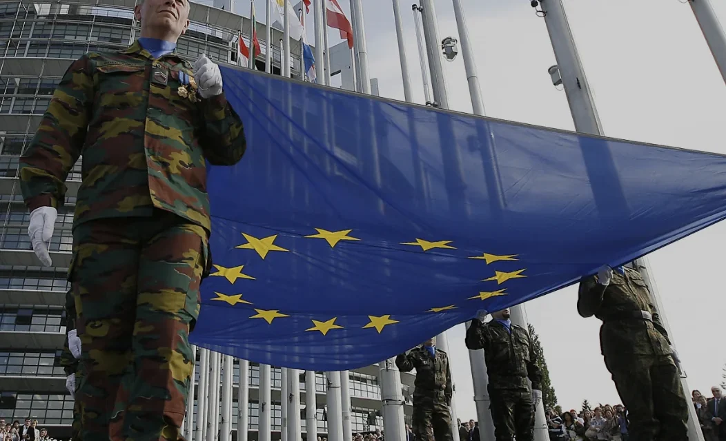 Esercito europeo? Un’illusione costosa mentre gli USA non fanno più l’impero (ma ci vendono le armi)