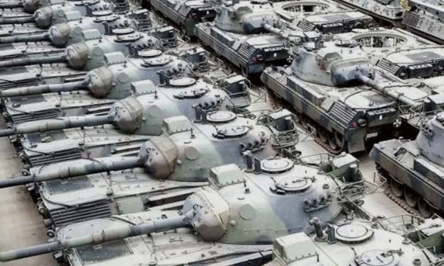 Mosca parla di pace ma prepara la guerra: il vero piano dietro la missione americana di Witkoff da Putin