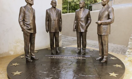 De Gasperi, Schuman e Adenauer non ci chiederebbero di riarmarci: ci chiederebbero di pensare