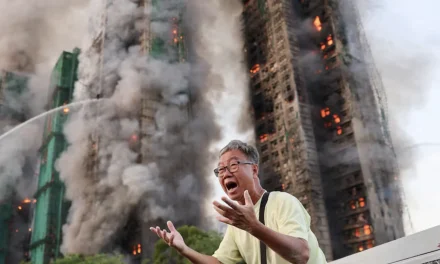 Hong Kong, tragedia nelle torri di Tai Po: almeno 13 morti nell’incendio del complesso Wang Fuk Court