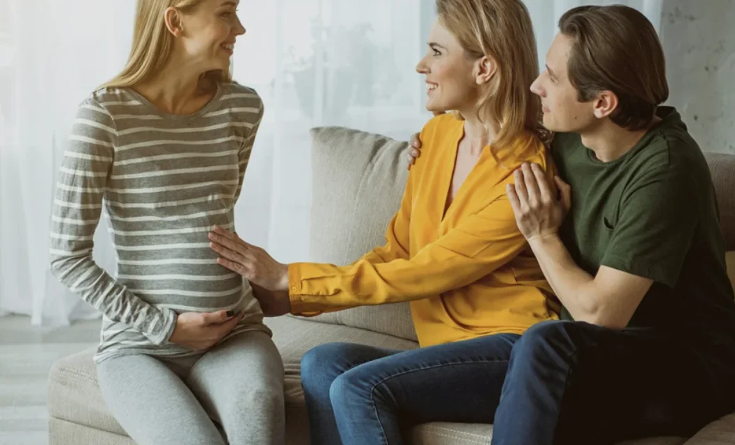 Il Parlamento europeo vota no alla maternità surrogata