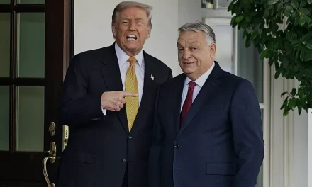 Orbán, il giocoliere dei tre tavoli