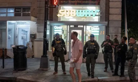 Washington e il “caso del panino”: quando l’indifferenza fa più rumore del lancio