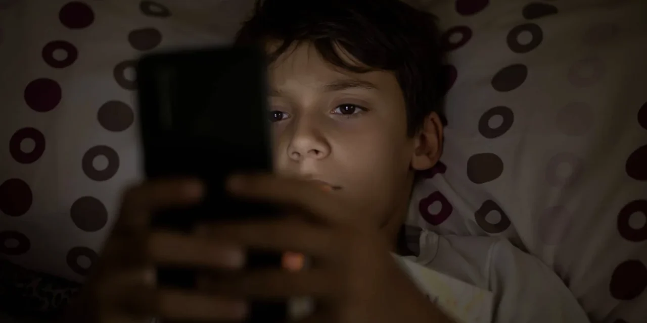 In Italia stop ai minori sui siti hard