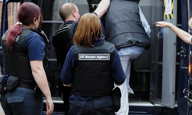 Progetto inglese di irrigidimento sull’immigrazione
