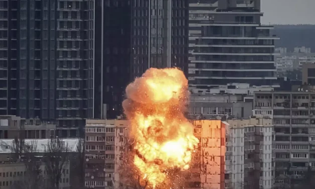 I missili su Kiev come “biglietto da visita”