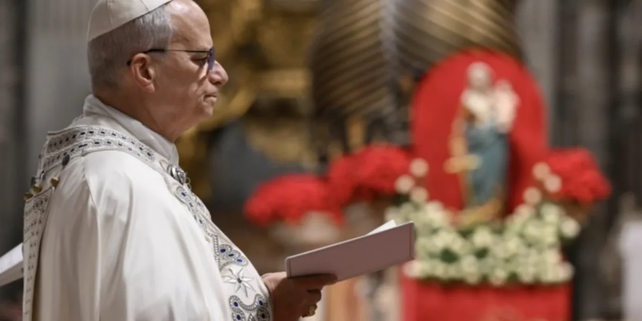 Alla fine dell’anno, sotto lo sguardo di una Madre