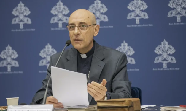 Non domandare alla luce, ma al fuoco